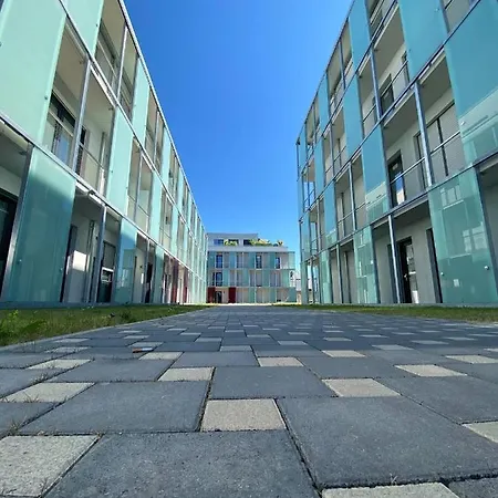 Emperors Baths - Cozy Modern Apartament