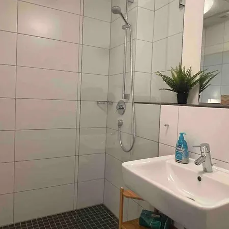 Emperors Baths - Cozy Modern *